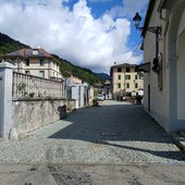 Civiasco, via Durio chiusa per oltre un mese: lavori alla pavimentazione in porfido