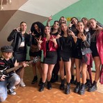 Borgosesia, successo straordinario per la sfilata dell’Ipsia Magni: oltre cento abiti sul palco del Cinema Lux Borgosesia, successo straordinario per la sfilata dell’Ipsia Magni: oltre cento abiti sul palco del Cinema Lux