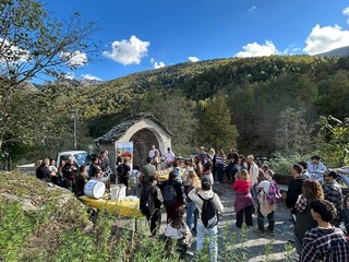 Passeggiata dei Salami, a Scopello oltre 300 richieste e 200 partecipanti Passeggiata dei Salami, a Scopello oltre 300 richieste e 200 partecipanti