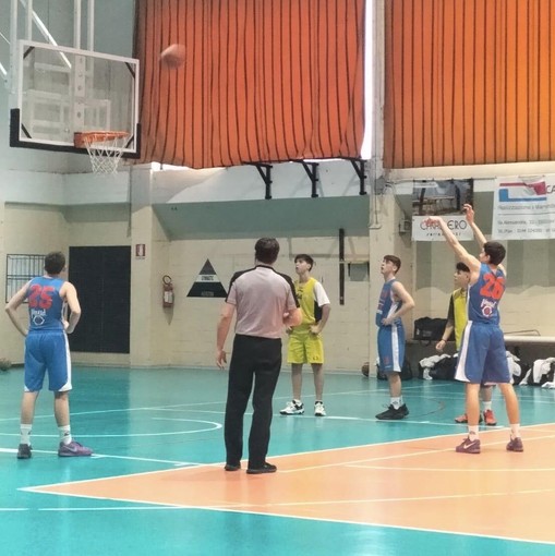 Grande partita per Barberi Valsesia Basket Academy che trionfa contro Basket Bollente - Foto di Bestetti Andrea - Rezzuto Roberto.