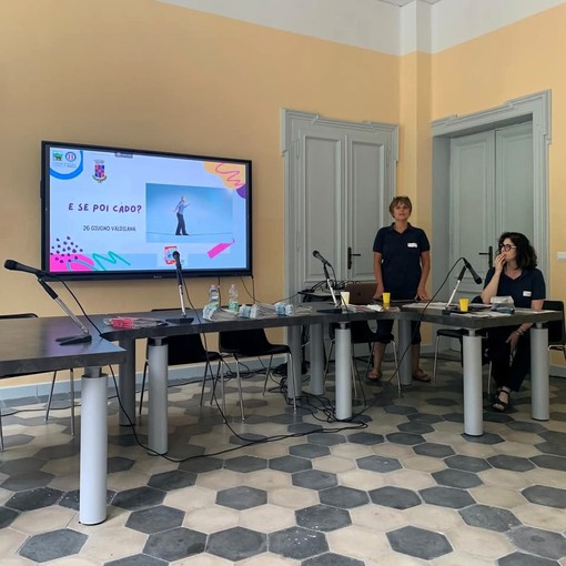 Incidenti domestici, caldo, pronto soccorso: a Valdilana il primo incontro dell'Anno della Salute 2025 (foto dalla pagina Facebook di Comune di Valdilana) Incidenti domestici, caldo, pronto soccorso: a Valdilana il primo incontro dell'Anno della Salute 2025 (foto dalla pagina Facebook di Comune di Valdilana)