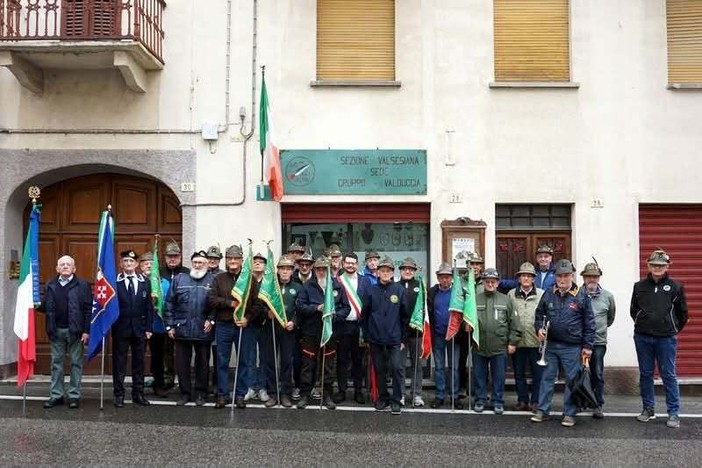 Festa degli Alpini a Valduggia, una giornata tra memoria, comunità e tradizione Festa degli Alpini a Valduggia, una giornata tra memoria, comunità e tradizione