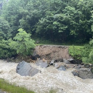 Maltempo di aprile in Valsesia: il bollettino Arpa documenta piogge record e valanghe