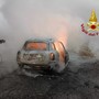 A Scopello auto avvolta dalle fiamme, in campo i Vigili del Fuoco FOTO