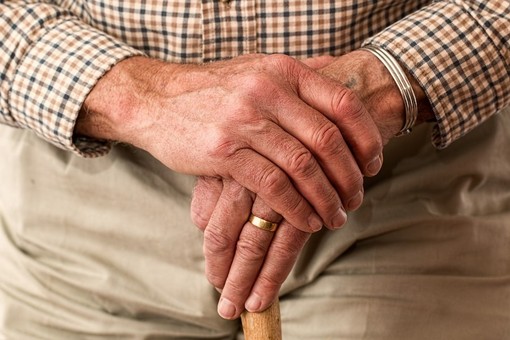A Borgosesia ripartono gli incontri “Al Caffè” per familiari e caregiver A Borgosesia ripartono gli incontri “Al Caffè” per familiari e caregiver