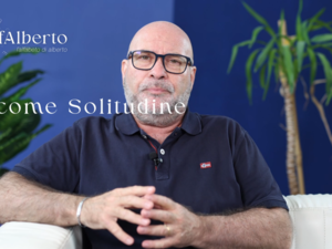 AlfAlberto, S come Solitudine: sentirsi soli anche in mezzo agli altri AlfAlberto, S come Solitudine: sentirsi soli anche in mezzo agli altri