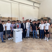 A scuola per il futuro: a Varallo gli studenti piantano nuovi alberi nelle zone colpite dagli incendi A scuola per il futuro: a Varallo gli studenti piantano nuovi alberi nelle zone colpite dagli incendi