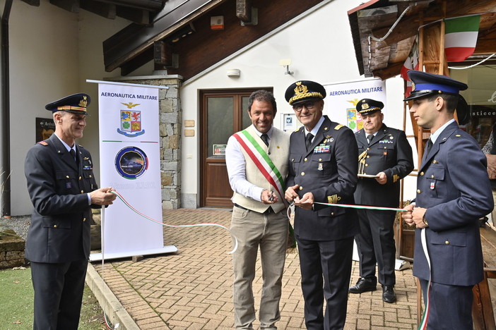 Alagna, l’Aeronautica Militare inaugura il Villaggio Sanitario: sette specialità mediche al servizio dei cittadini Alagna, l’Aeronautica Militare inaugura il Villaggio Sanitario: sette specialità mediche al servizio dei cittadini