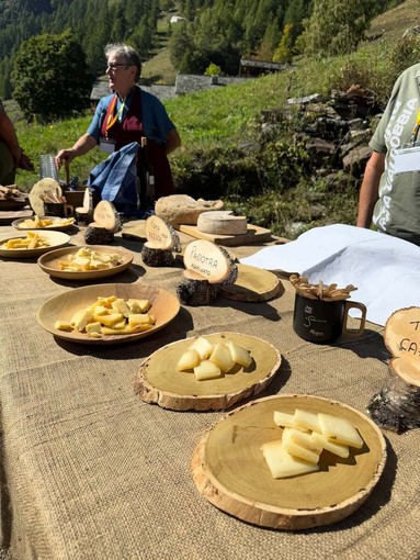 In Valle Vogna una giornata tra borghi walser, sapori locali e paesaggi di montagna