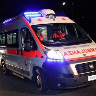 Tre giovani travolti da un treno. C'è un morto