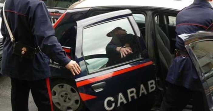 Dal novarese: Spaccio nei boschi di Oleggio, arrestato 29enne con eroina, hashish e 1.770 euro in contanti