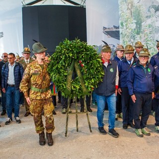 Adunata degli Alpini, cerimonia al Memoriale nel ricordo delle vittime del crollo del Ponte Morandi