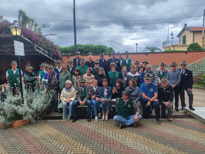 Gli Alpini di Aranco accolti al Regina Mundi in occasione dell’Adunata nazionale Gli Alpini di Aranco accolti al Regina Mundi in occasione dell’Adunata nazionale