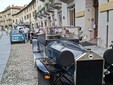 A Varallo il fascino delle Lancia Lambda incontra la “mitica 500” in Corso Roma