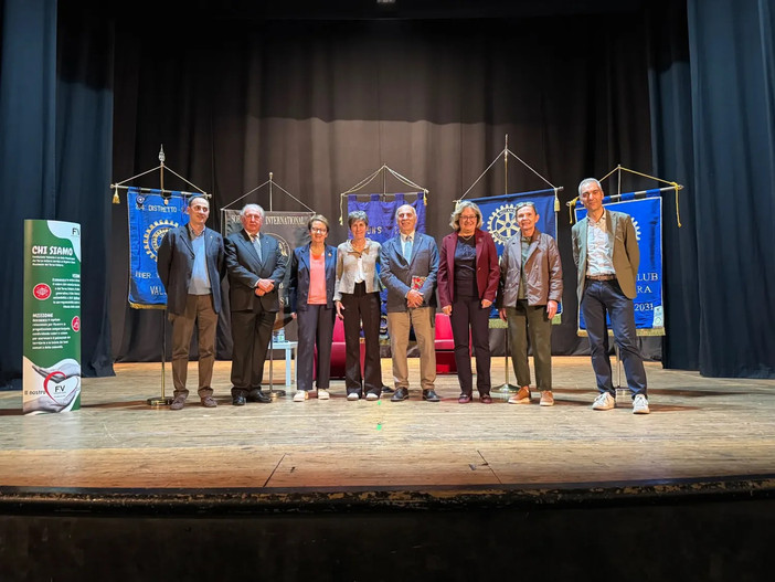 “Allenare alla vita”, grande partecipazione al primo incontro a Borgosesia “Allenare alla vita”, grande partecipazione al primo incontro a Borgosesia