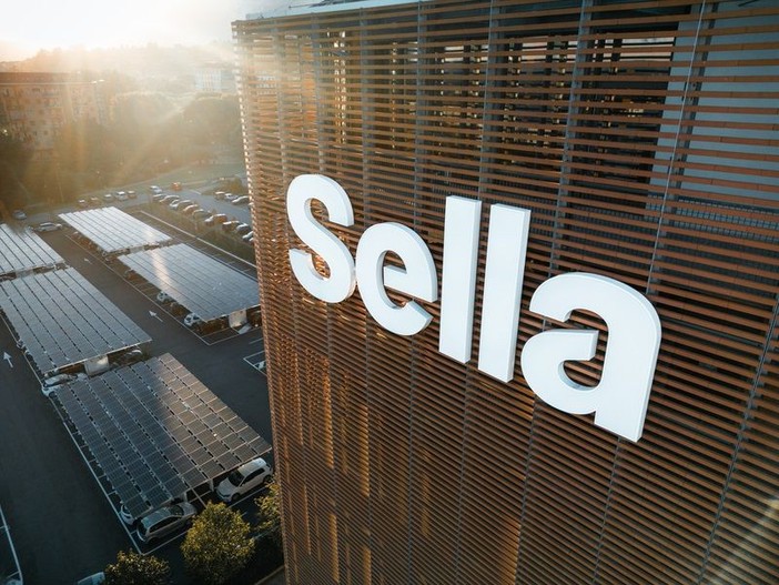 Sella dona 192 computer al Centro Territoriale per il Volontariato di Biella e Vercelli