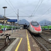 Ottobre nero per chi viaggia in treno: circolazione sospesa per tre fine settimana