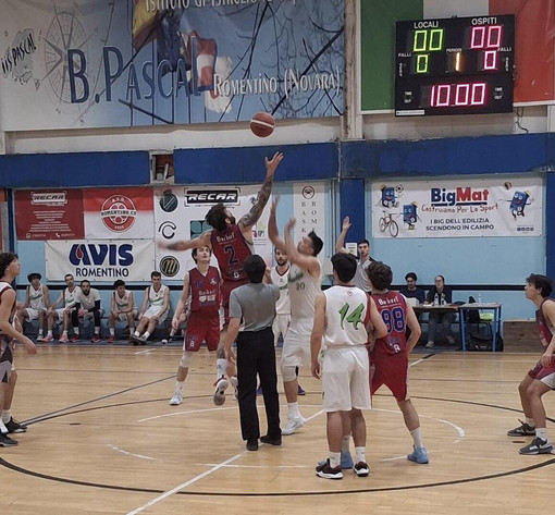 La vittoria fugge all'overtime a Barberi Valsesia Basket La vittoria fugge all'overtime a Barberi Valsesia Basket