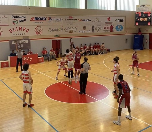 Barberi Valsesia Basket, Alba si tinge di Rossoblu: gli Eagles trionfano 59 - 69 - Foto di Veronica Mancin e Sara giacometti