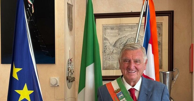 Varallo, Diploma di Benemerenza della Croce Rossa al Comune per “I Care Your Children” Varallo, Diploma di Benemerenza della Croce Rossa al Comune per “I Care Your Children”