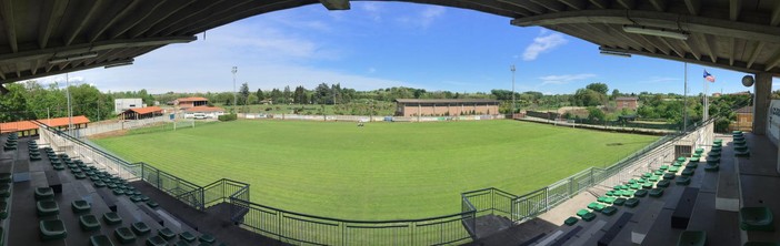 Gattinara, partite a porte chiuse al campo sportivo: decisione temporanea per garantire sicurezza e conformità