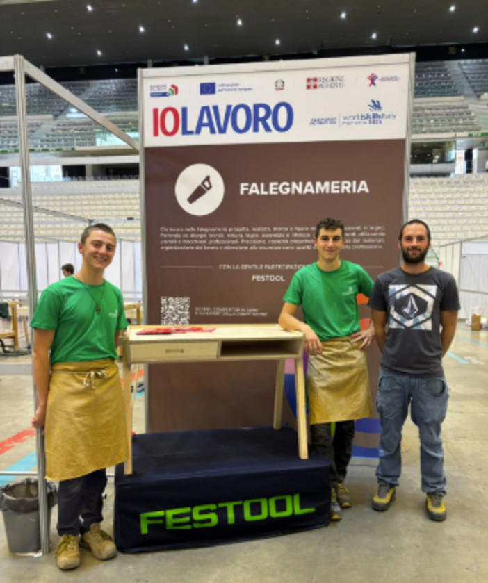 IIS Lancia, trionfo ai Campionati WorldSkills: due studenti del Barolo primi e terzi nella falegnameria IIS Lancia, trionfo ai Campionati WorldSkills: due studenti del Barolo primi e terzi nella falegnameria