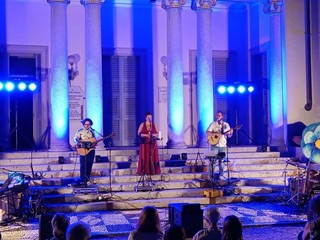 Varallo, grande partecipazione al concerto di Ferragosto dedicato a Sanremo