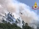 Bruciano ancora i boschi nel Comune di Cravagliana. Sono al lavoro i Vigili del Fuoco