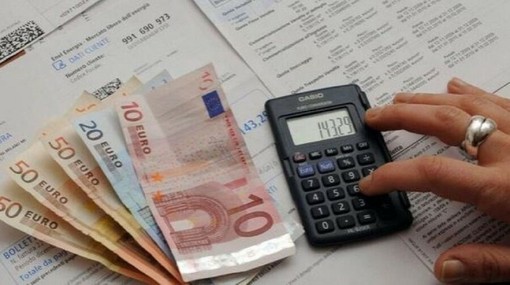 Povertà energetica, Confartigianato: "400 mila piemontesi in difficoltà per pagare le bollette di luce e gas" Povertà energetica, Confartigianato: "400 mila piemontesi in difficoltà per pagare le bollette di luce e gas"