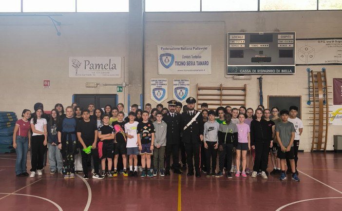 La cultura della legalità sale in cattedra, i Carabinieri di Crevacuore incontrano gli studenti delle medie La cultura della legalità sale in cattedra, i Carabinieri di Crevacuore incontrano gli studenti delle medie