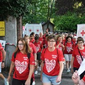 A Borgosesia 250 persone in cammino nel segno della solidarietà