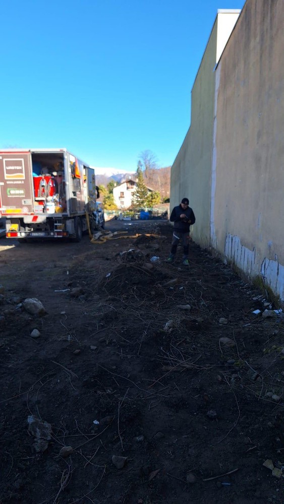 Quarona, partiti i lavori di consolidamento al cimitero del capoluogo: due interventi per mettere in sicurezza l’ala sinistra