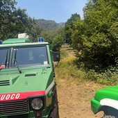 Incendi in Valsesia, situazione in miglioramento: ancora mezzi aerei su Cravagliana e Res Incendi in Valsesia, situazione in miglioramento: ancora mezzi aerei su Cravagliana e Res