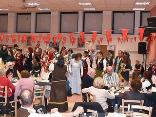 Maschere anche dalla Valsesia al carnevale del Thes a Biella