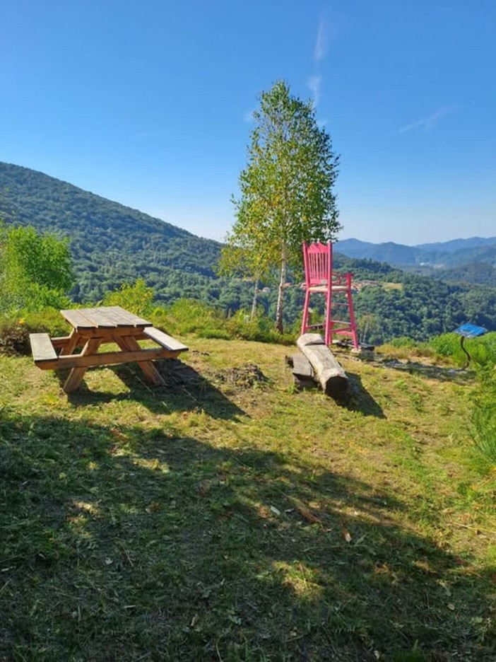 Monte Tucri, ripulita la Cadrega rosa: un invito a scoprire il territorio Monte Tucri, ripulita la Cadrega rosa: un invito a scoprire il territorio