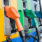 Alla pompa cambia tutto: benzina su di 15 centesimi, diesel al riparo
