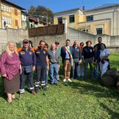 Castagnata alla casa di riposo di Valduggia, insieme ospiti e bambini della primaria