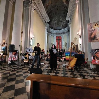 Volo d'autore...aspettando il Natale, a Coggiola il concerto è un vero successo FOTO