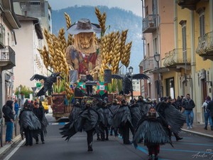 Palio dei carri di Borgosesia, primo premio al Comitato Carnevale Montrigone Palio dei carri di Borgosesia, primo premio al Comitato Carnevale Montrigone