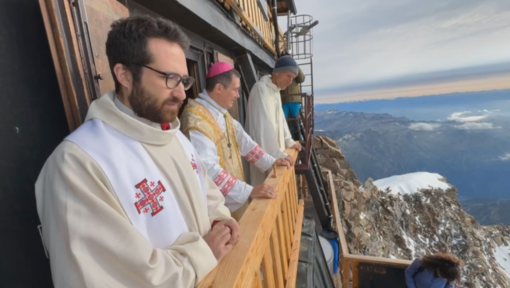Alla Capanna Margherita la celebrazione della messa sulla &quot;Terrazza più alta d'Europa&quot;