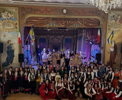 Alagna, consegna delle chiavi e festa in paese: il Carnevale parte tra salamini, lotteria e 38 maschere ospiti