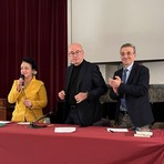 Borgosesia, Aldo Cazzullo incontra gli studenti delle medie: “La vera ricchezza della vita è il tempo”