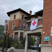 I Comuni di Valsesia e Valsessera espongono la bandiera della Croce Rossa