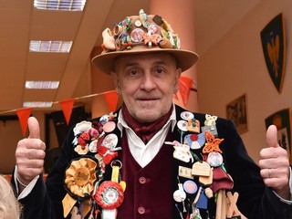 Maschere anche dalla Valsesia al carnevale del Thes a Biella