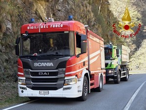 Valle Mastallone: Chiusa temporaneamente la S.P. 9 per un incendio in avanzamento