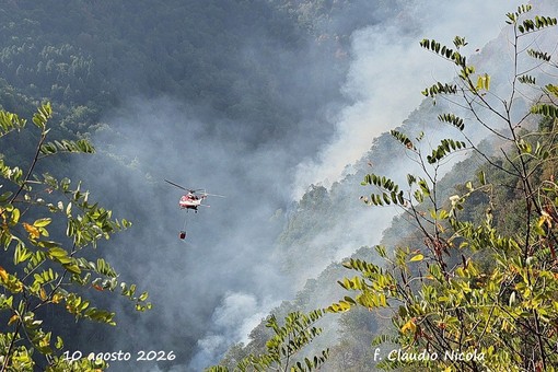 Coggiola, lo scatto di Claudio Nicola durante i lanci d’acqua