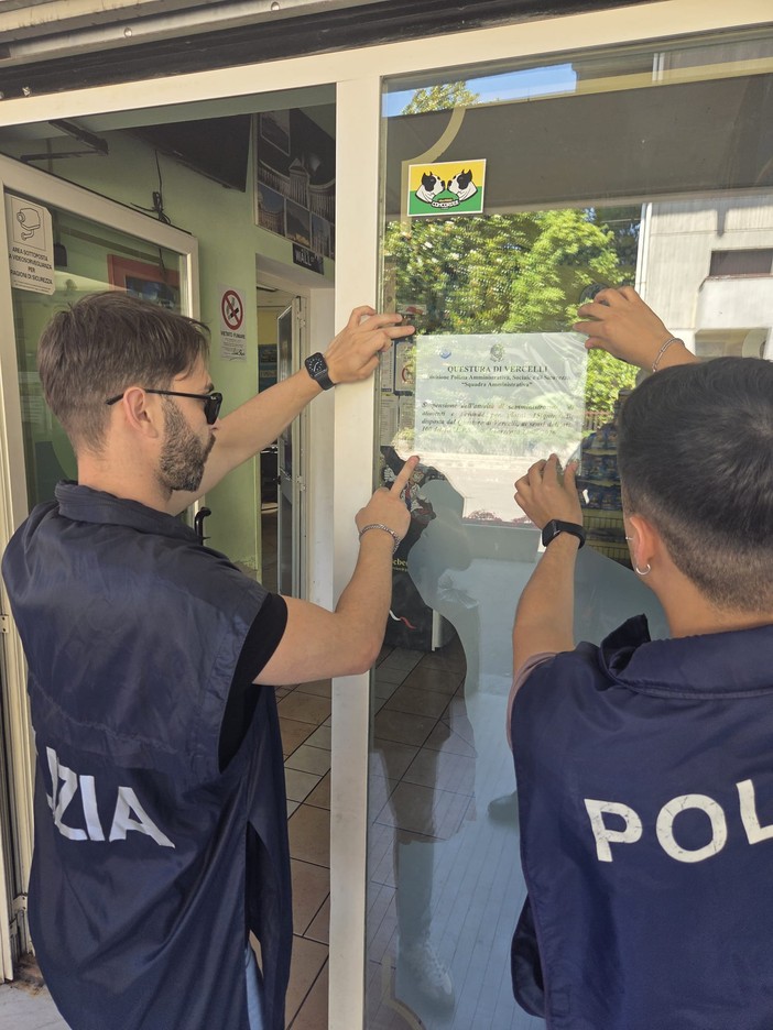 Da Vercelli: “Disposta la sospensione della licenza nei confronti di due esercizi pubblici nel quartiere Concordia” Da Vercelli: “Disposta la sospensione della licenza nei confronti di due esercizi pubblici nel quartiere Concordia”