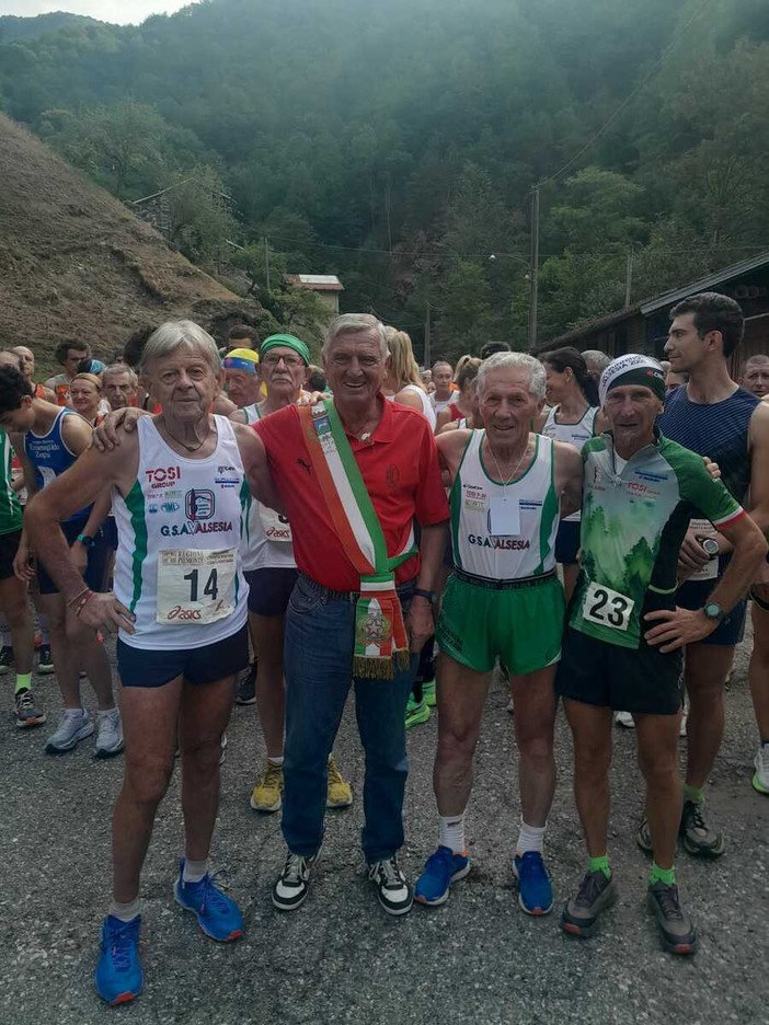 Val Sabbiola, in 105 al via per la cinquantesima edizione della camminata