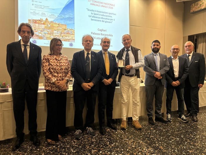 Il CAI Varallo a Cagliari al congresso Unasci Il CAI Varallo a Cagliari al congresso Unasci