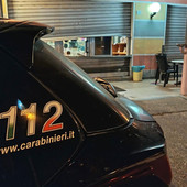 Bar di Roasio nel mirino dei ladri, poi la fuga con l’auto che non si ferma all’alt: Carabiniere investito